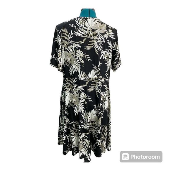 41 Hawthorn Black & Cream Leaf Print Dress 2X Plus Size Surplice Bodice Career - Picture 2 of 6